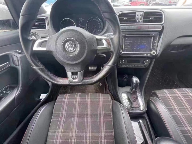 保定14年大众polo7