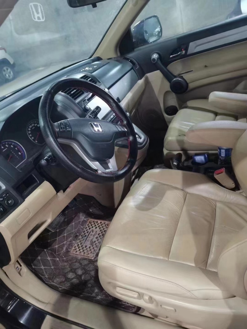 保定10年本田CR-V9