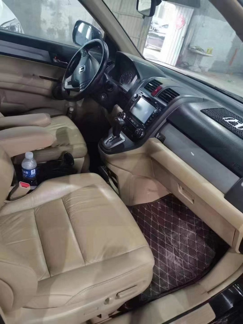 保定10年本田CR-V8