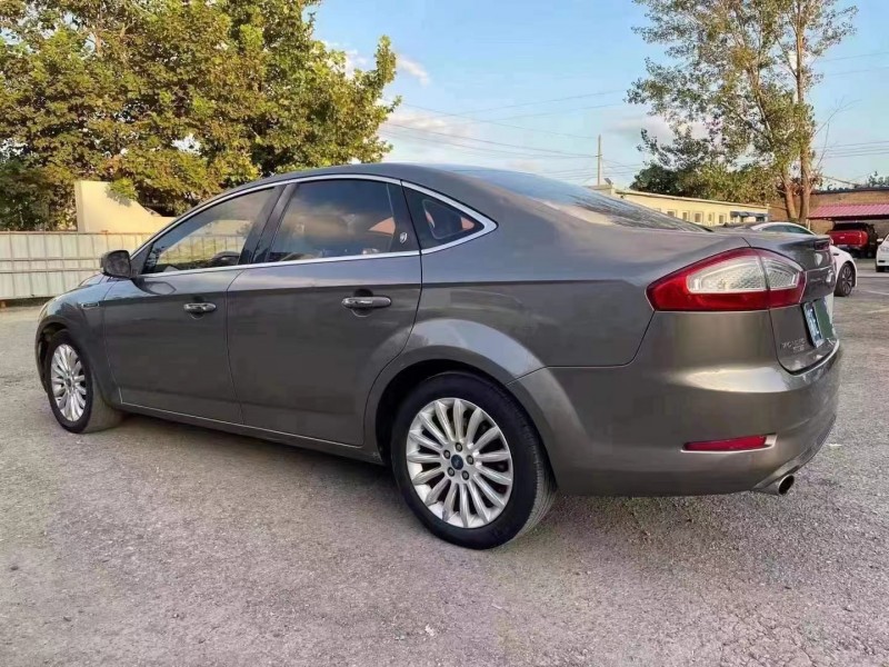 保定12年福特蒙迪欧-致胜6