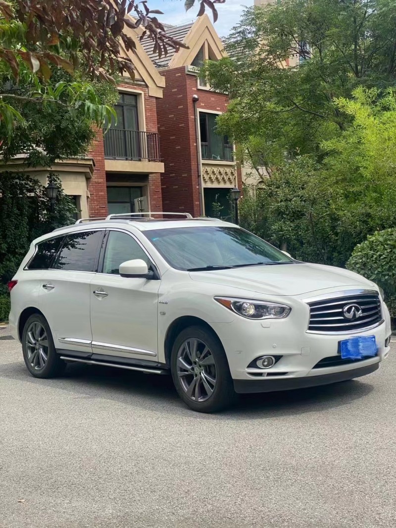 青島15年英菲尼迪QX603