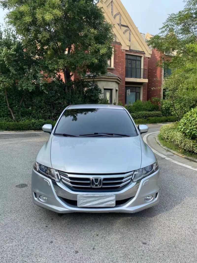 青岛13年本田奥德赛1