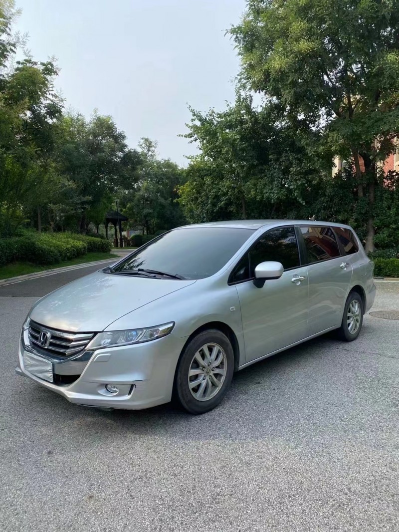 青岛13年本田奥德赛2
