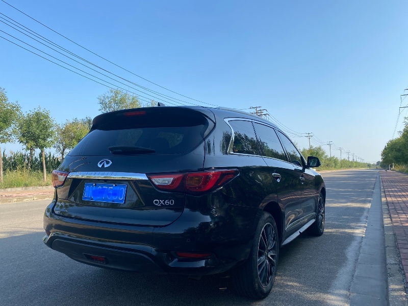 東營17年英菲尼迪QX607