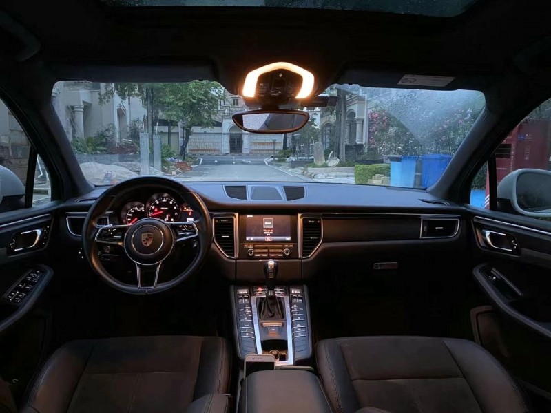 珠海16年保時捷Macan8