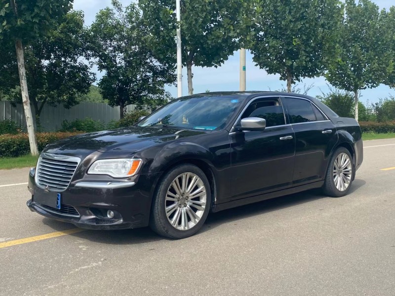 徐州13年克莱斯勒300C2