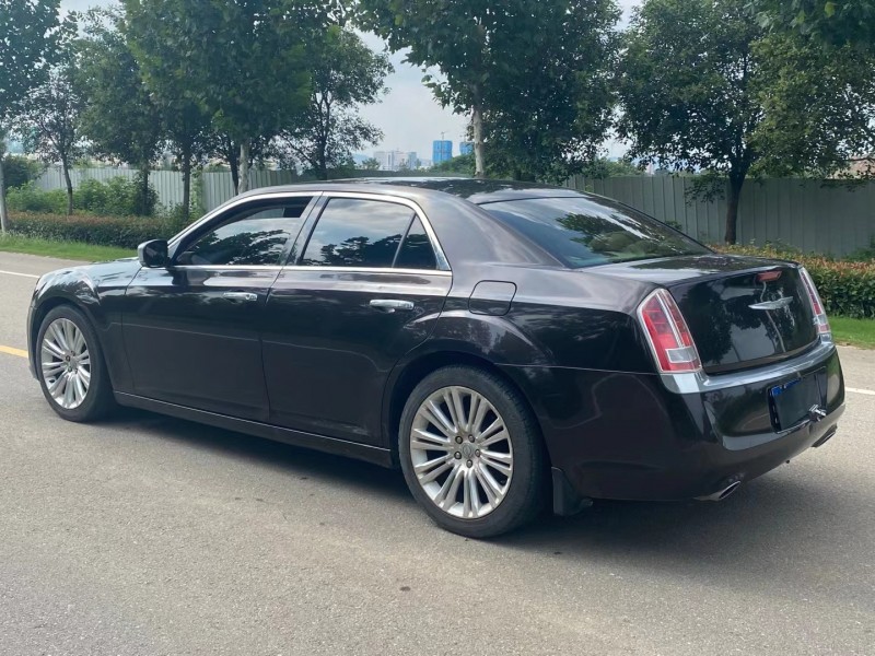 徐州13年克莱斯勒300C7