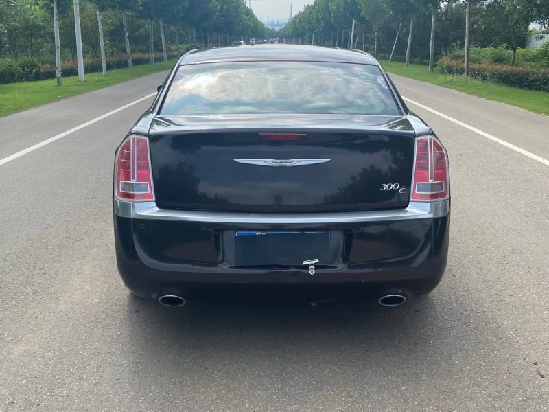徐州13年克莱斯勒300C9