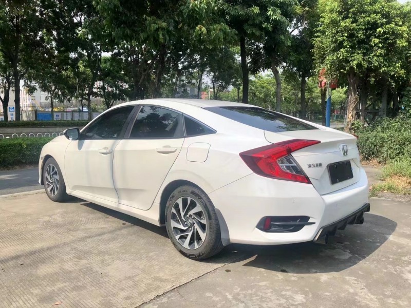 广州17年本田思域9