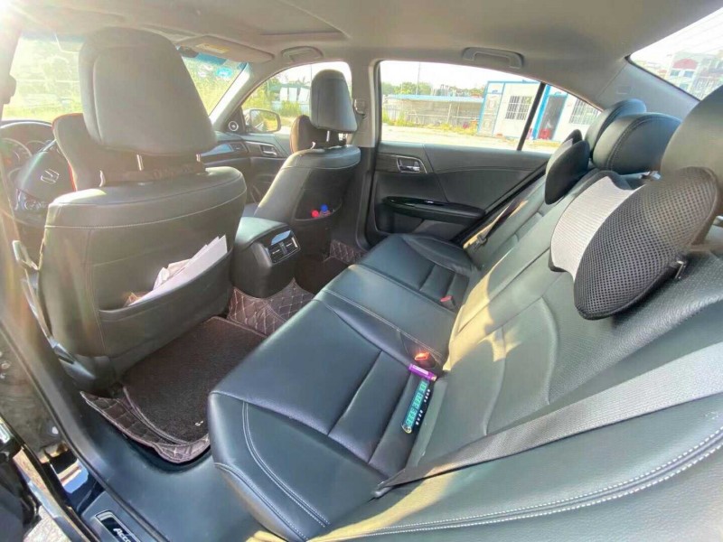 广州16年本田雅阁5