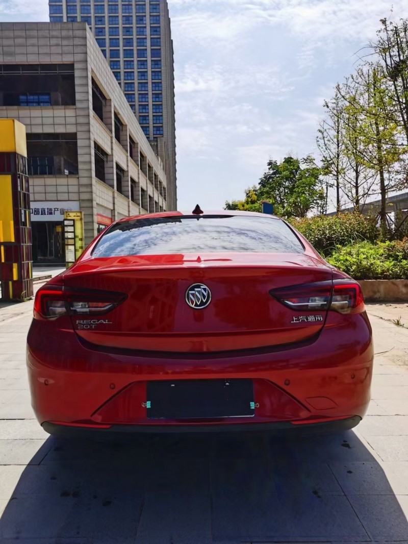 武汉17年别克君威4