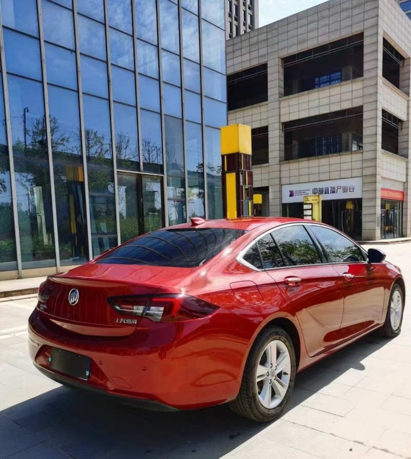 武汉17年别克君威6