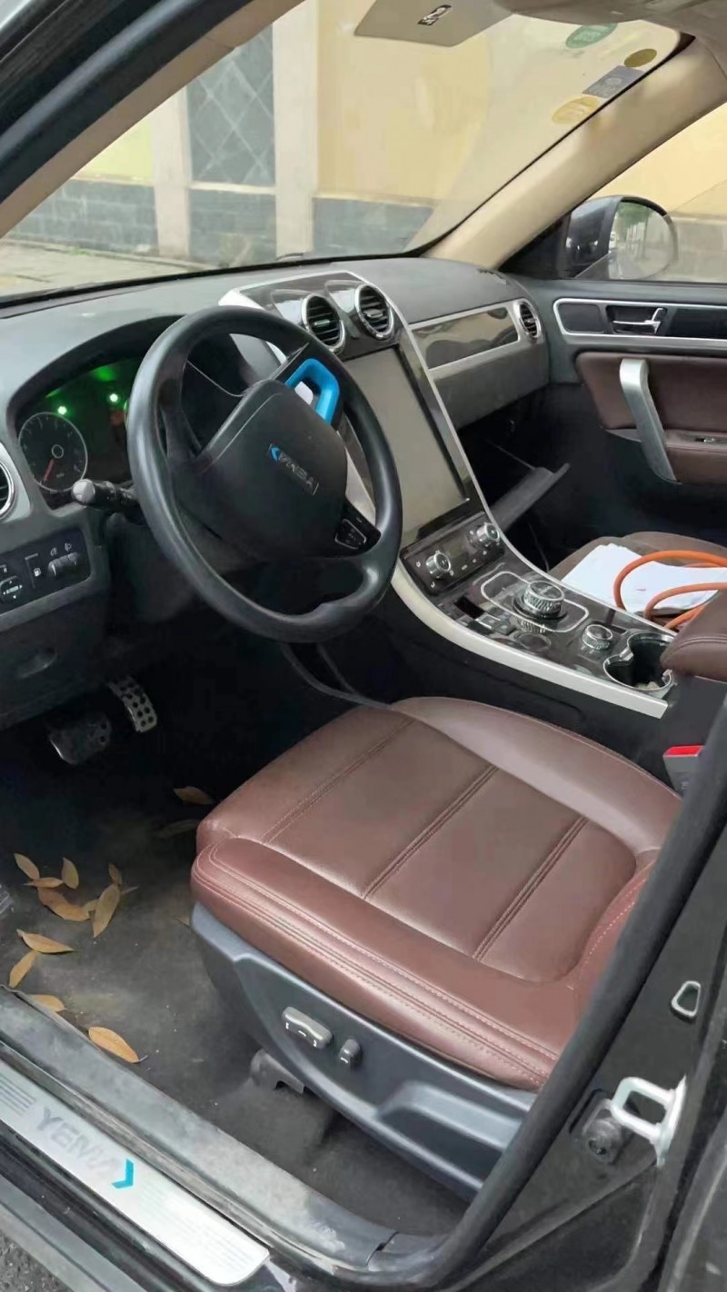 成都17年野馬汽車T701