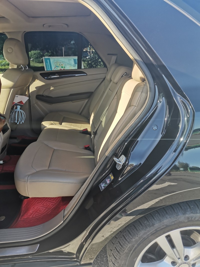 成都15年奔驰ML7