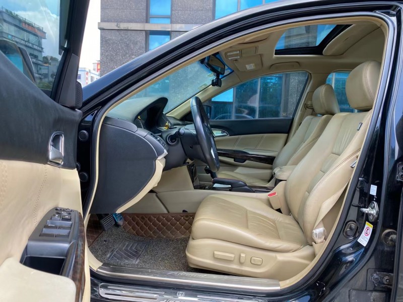 东莞08年本田雅阁7