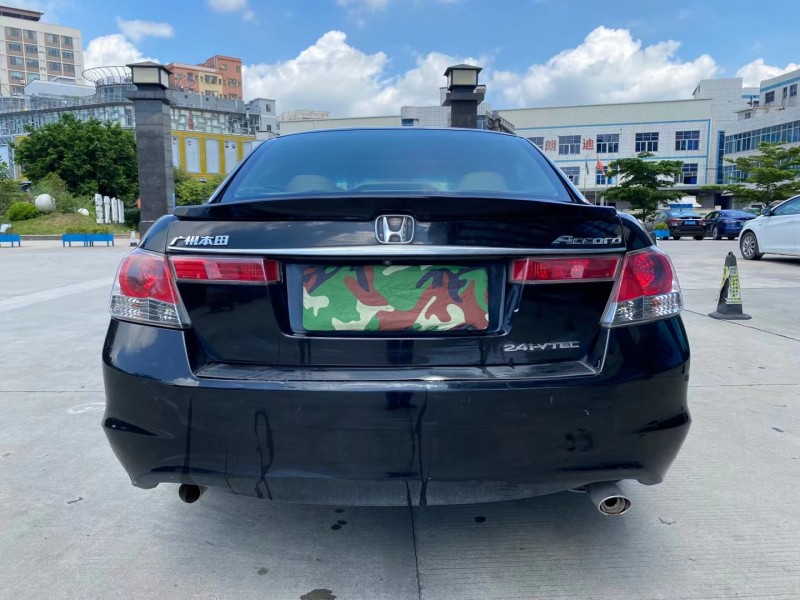 东莞08年本田雅阁9