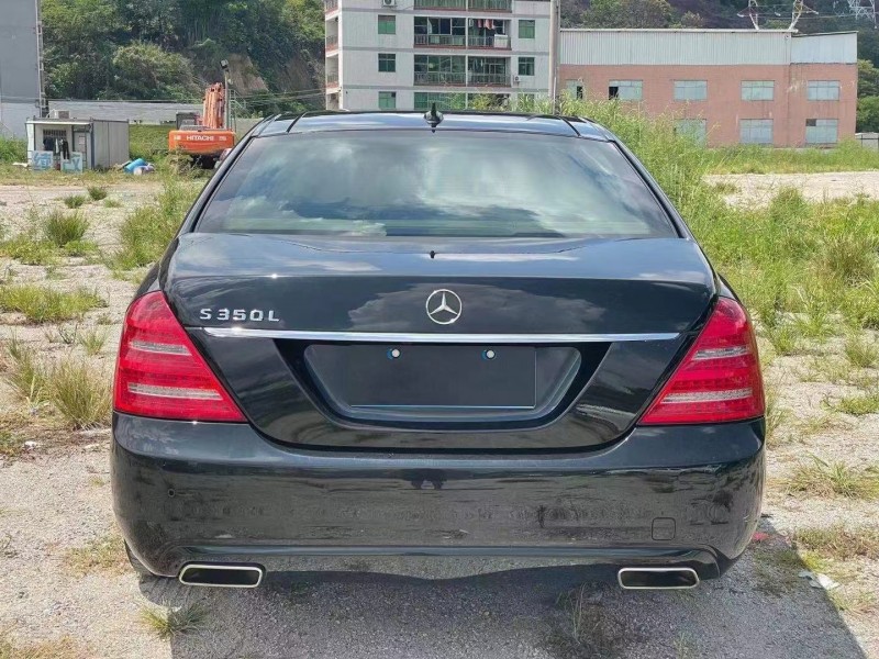 广州11年奔驰S4