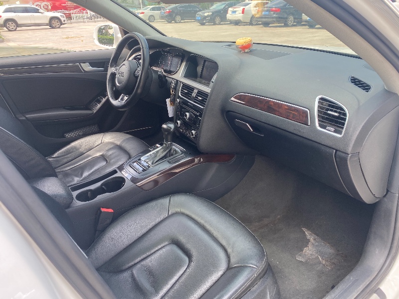 青岛15年奥迪A4L7