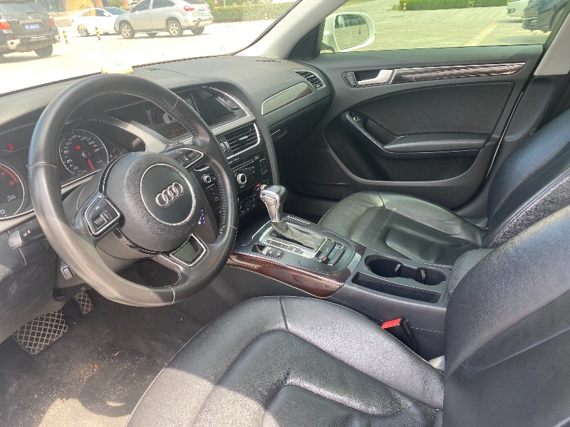 青岛15年奥迪A4L3