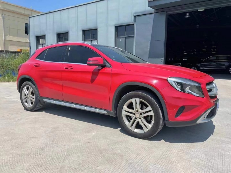 武汉16年奔驰GLA2