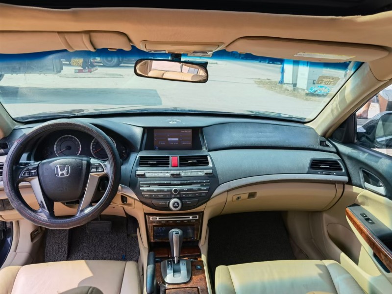 徐州11年本田雅阁4