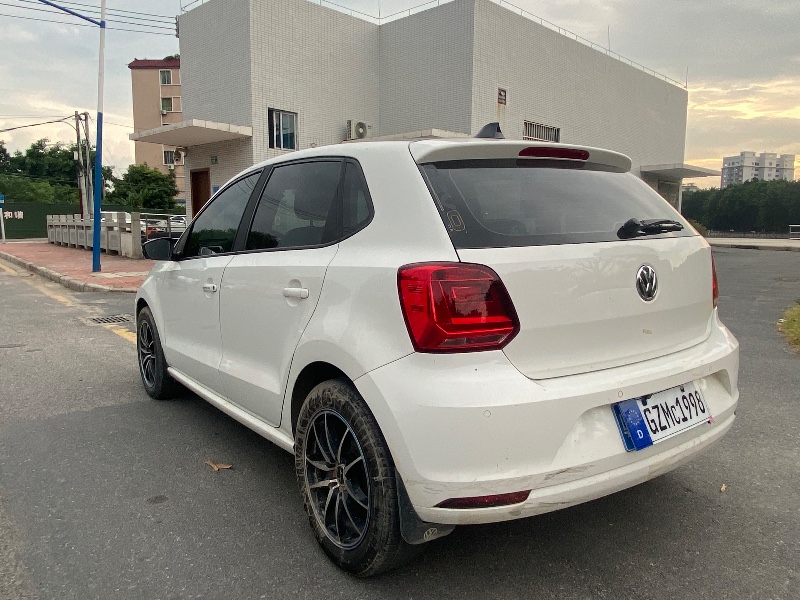 广州16年大众polo7