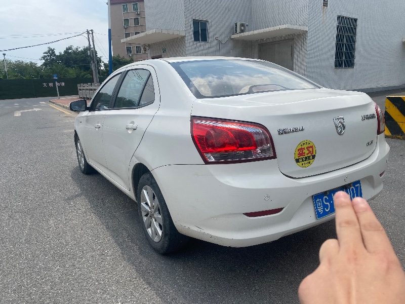 廣州15年寶駿6308