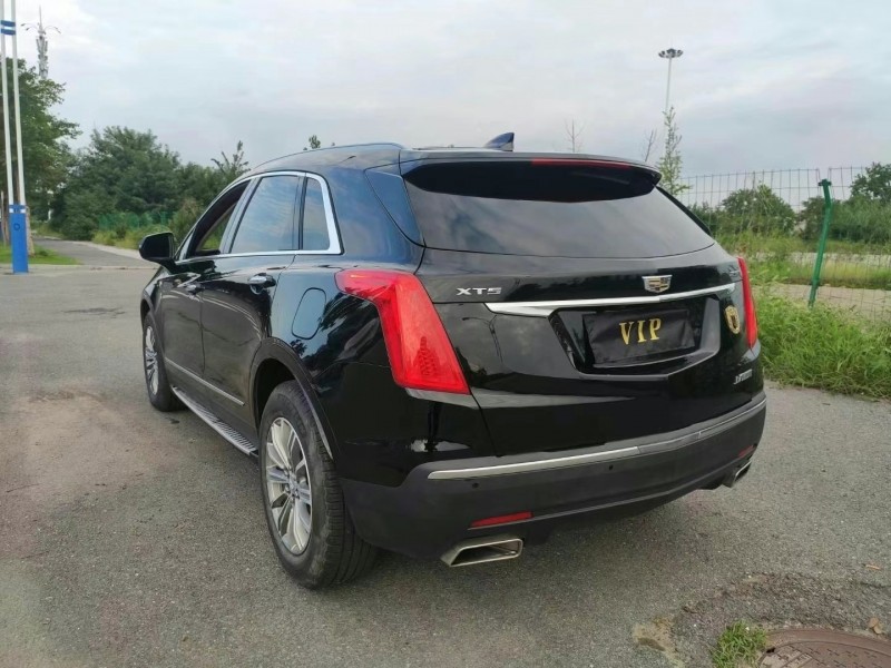 淮南18年凱迪拉克XT56