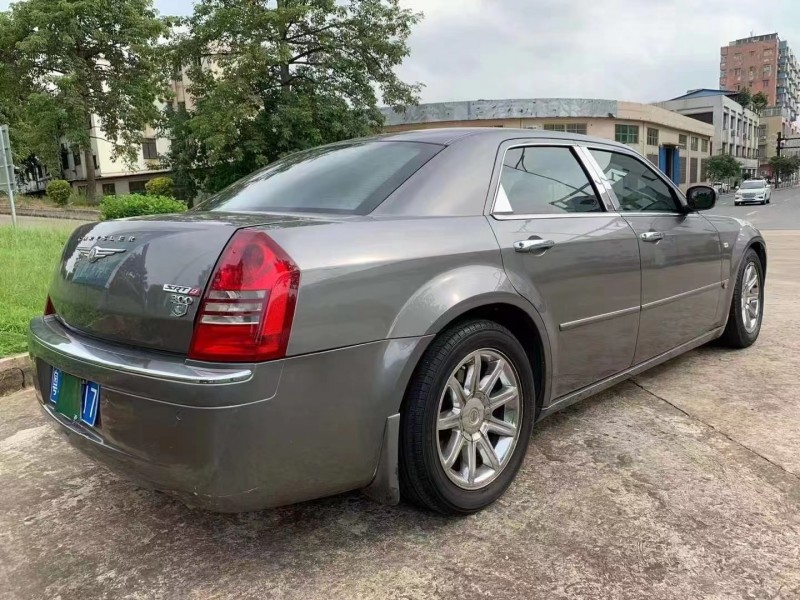 江門09年克萊斯勒300C10