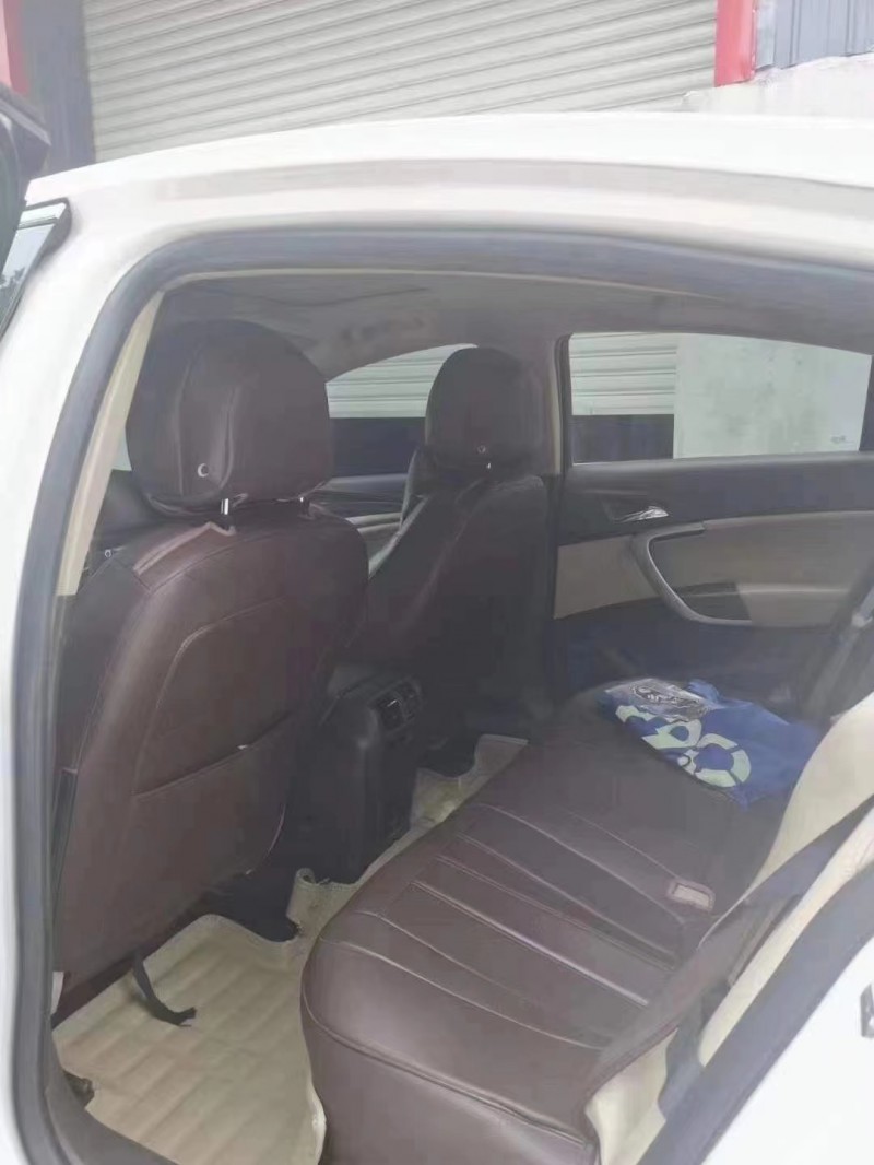 徐州14年别克君威6