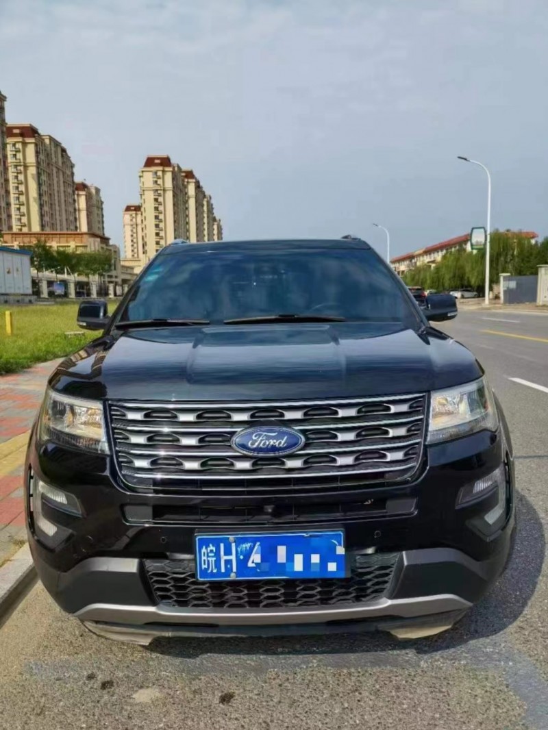 邢台17年福特探险者9