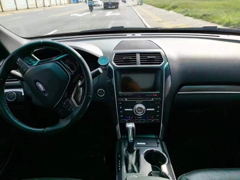 邢台17年福特探险者6