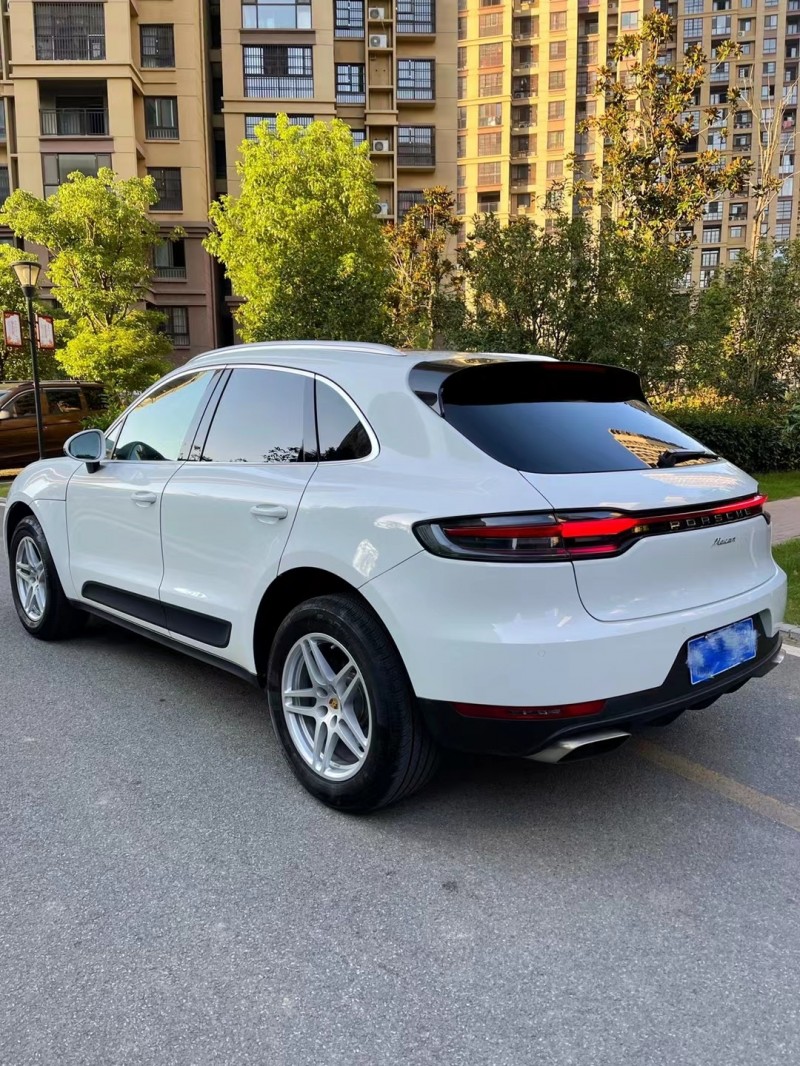 阜陽19年保時捷Macan9