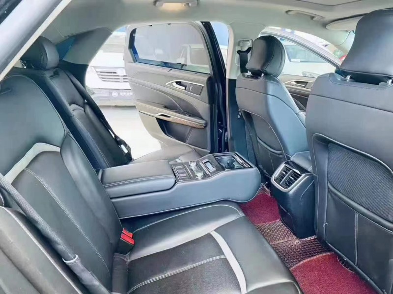 邢台16年福特金牛座6