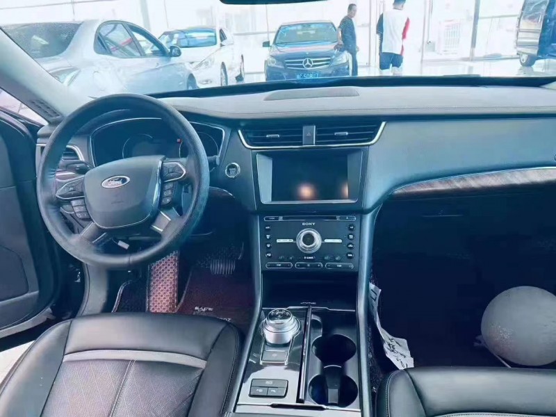 邢台16年福特金牛座4