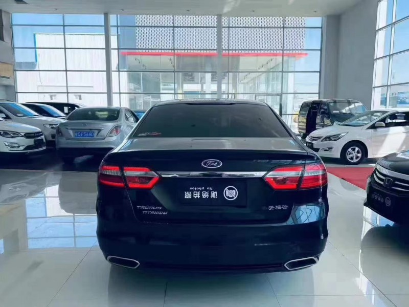 邢台16年福特金牛座3