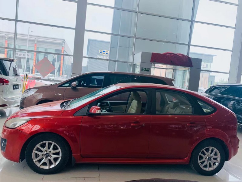 邢台10年福特福克斯3