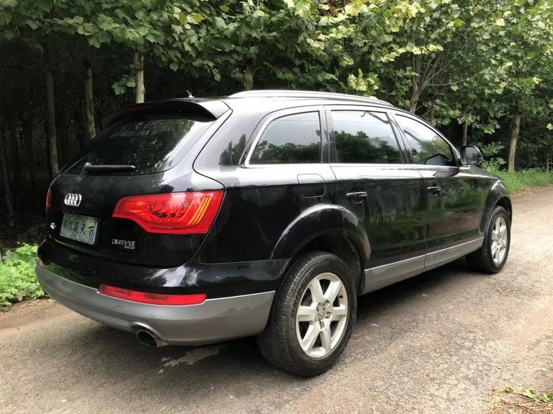 济宁15年奥迪Q73