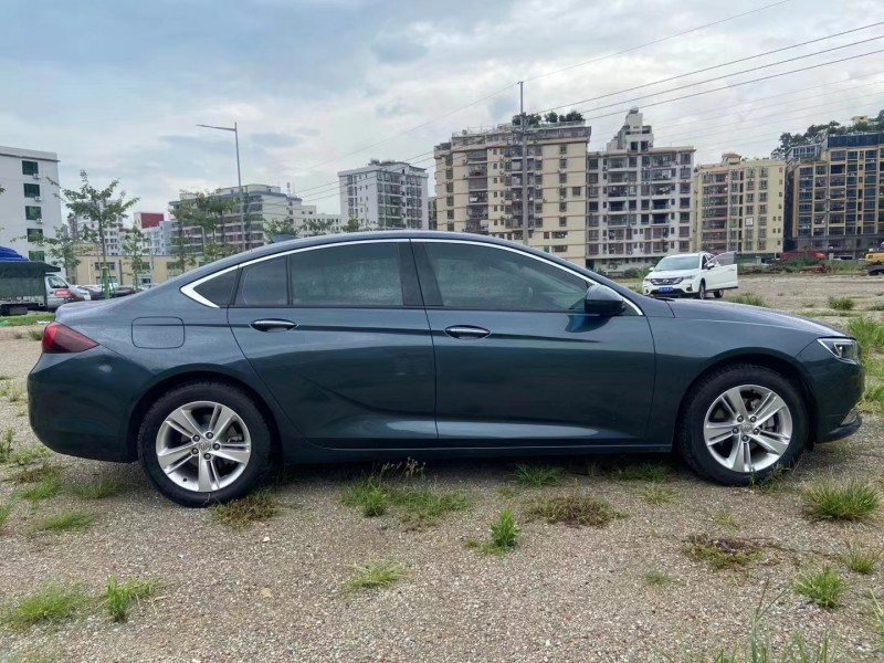 广州19年别克君威4