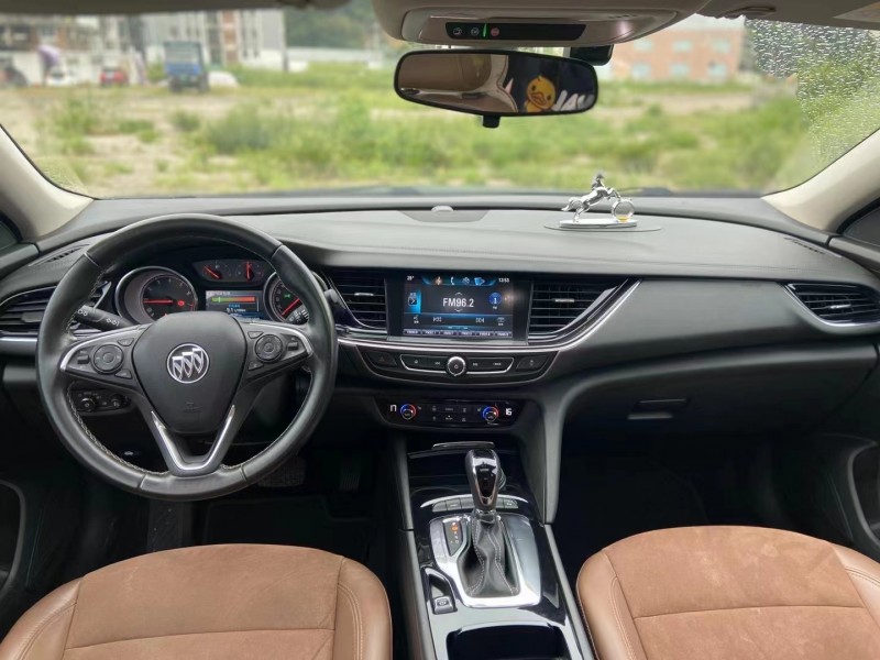 广州19年别克君威9