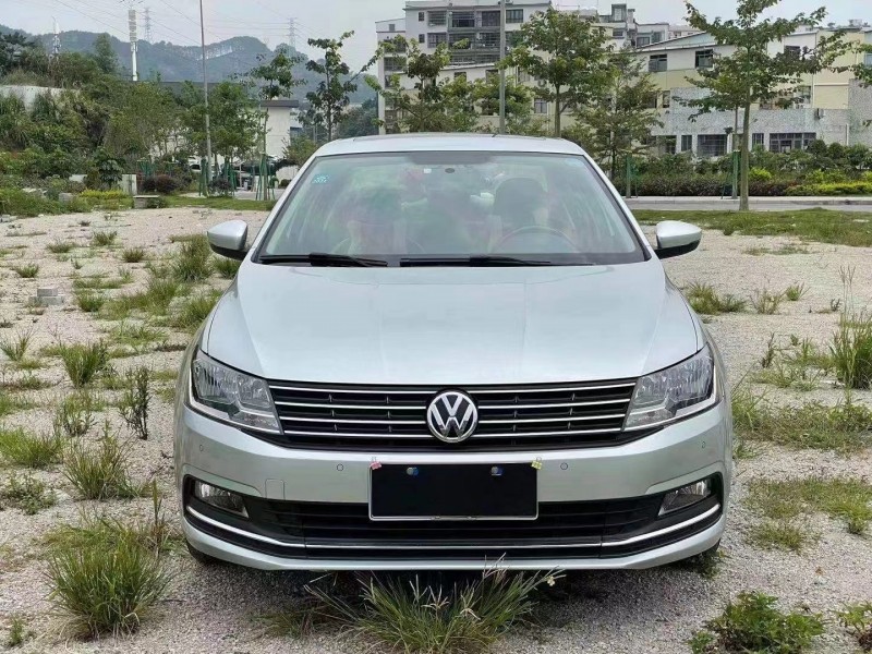 广州15年大众朗逸1