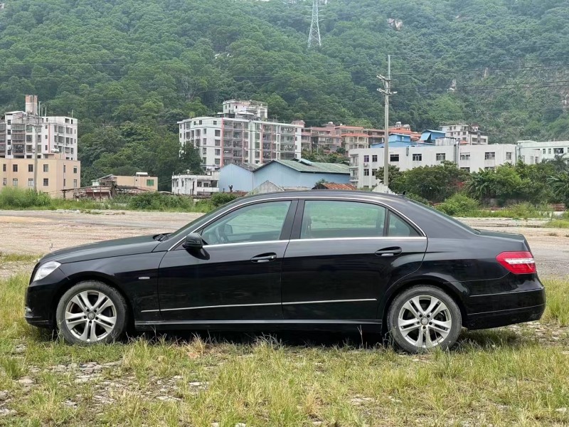 广州11年奔驰E6