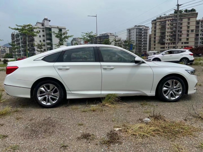 广州20年本田雅阁4