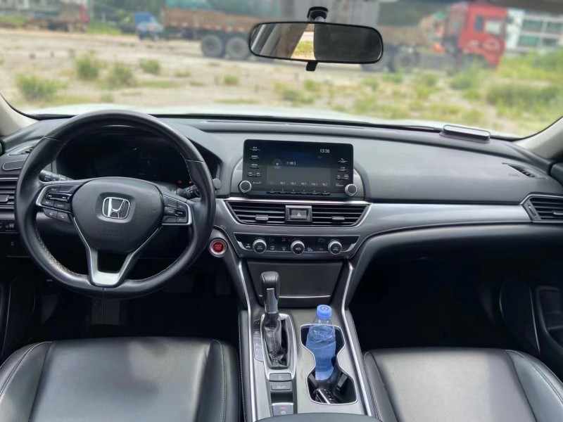 广州20年本田雅阁8