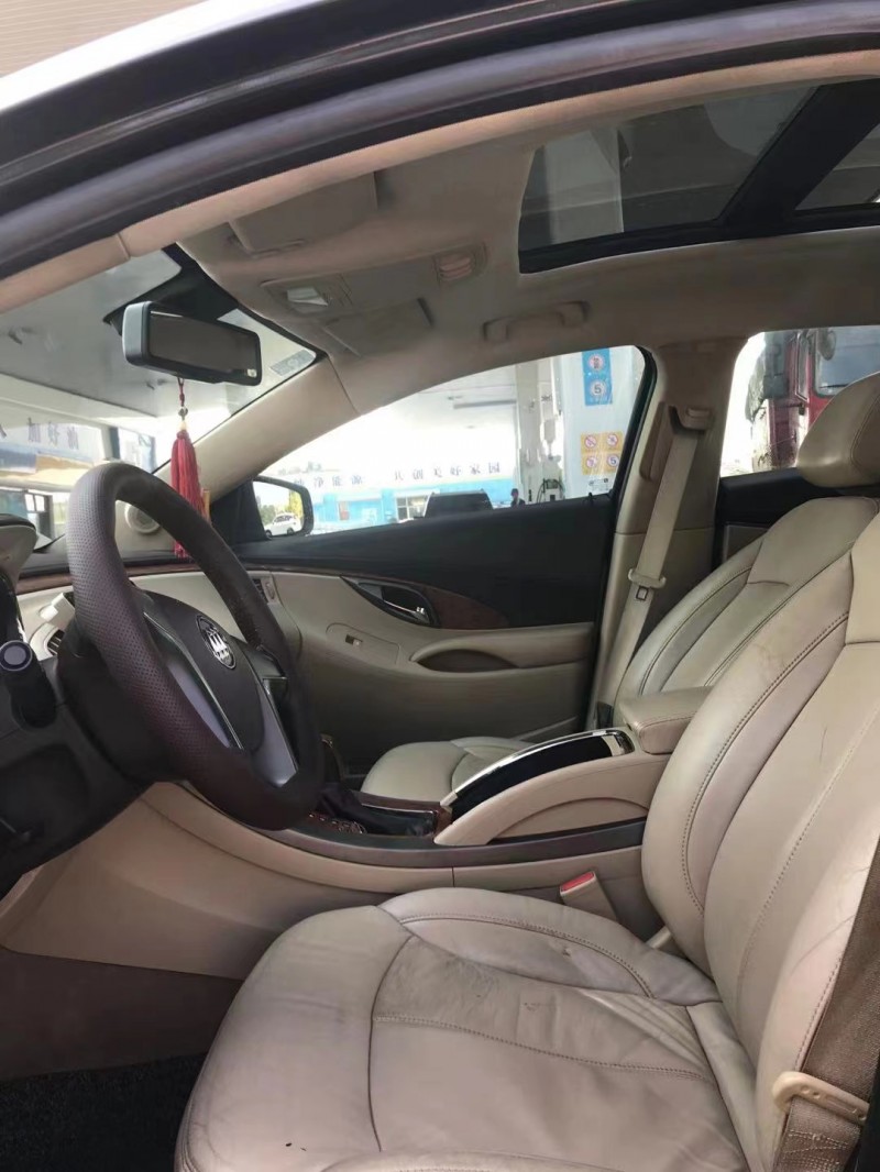 保定12年别克君越9