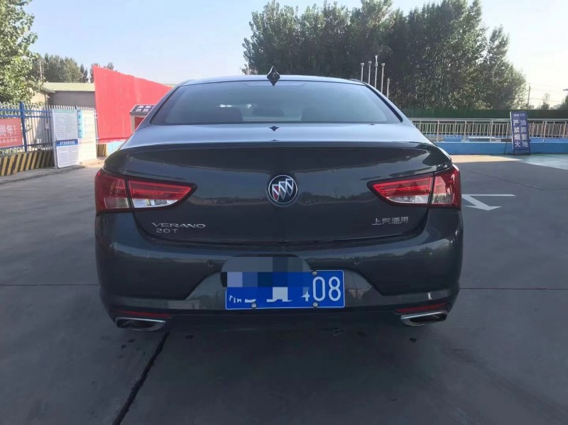 保定18年别克威朗6