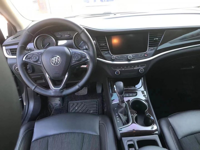 保定18年别克威朗2