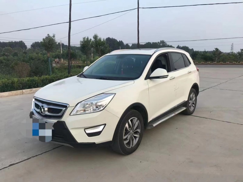 保定16年北汽绅宝X653