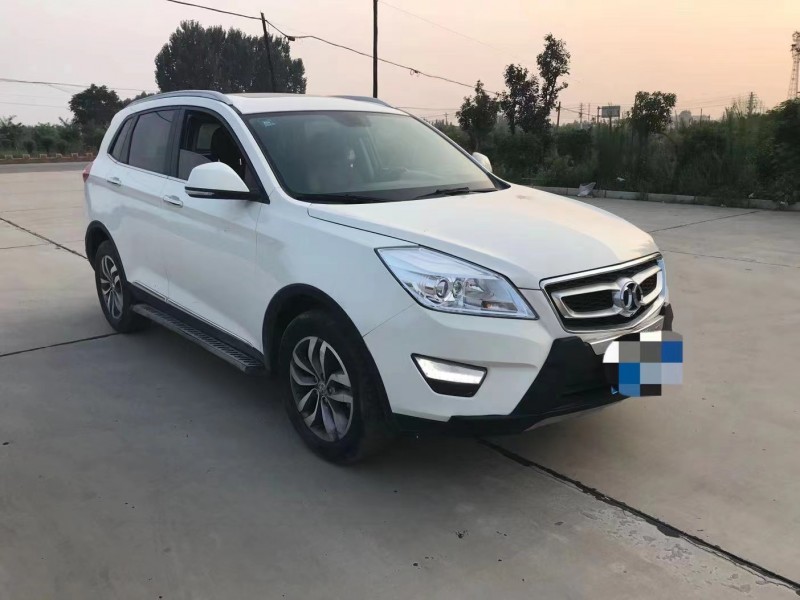 保定16年北汽绅宝X652