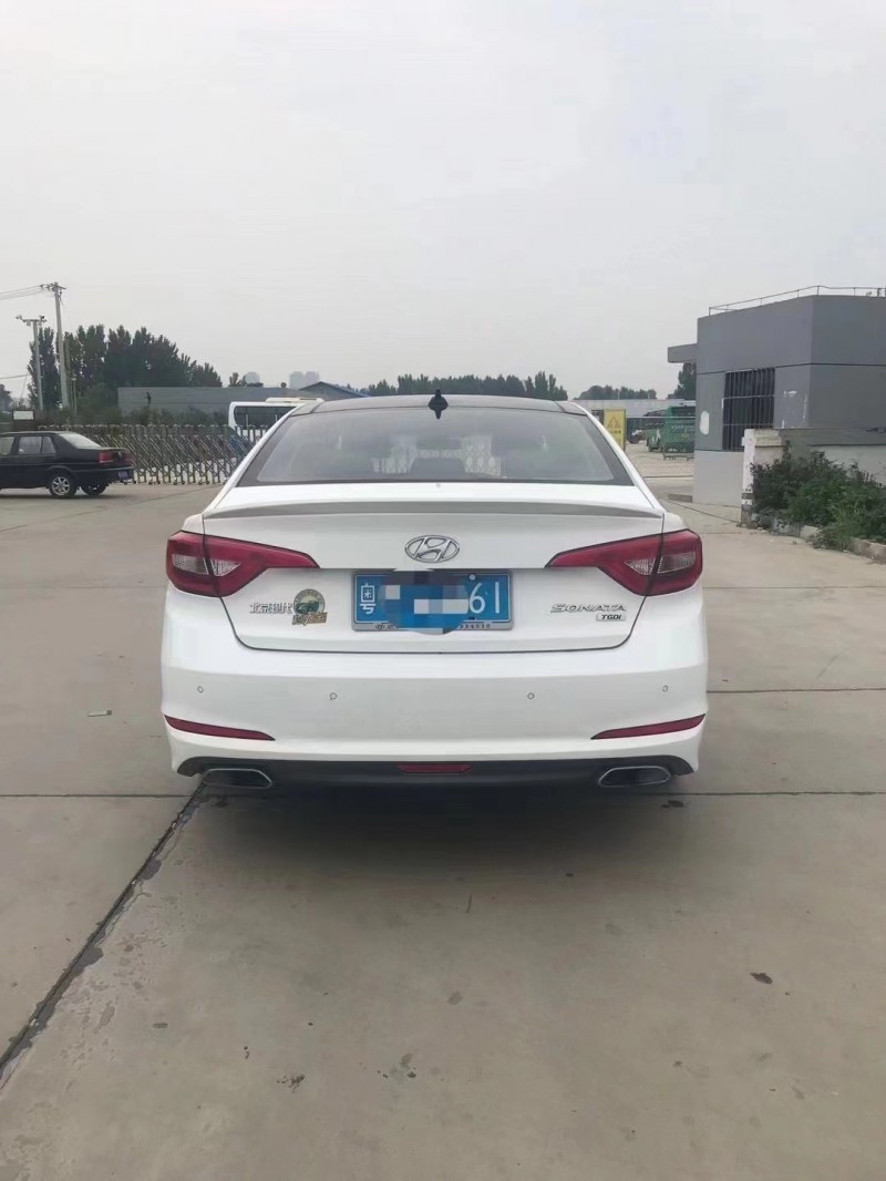 保定16年现代索纳塔九2